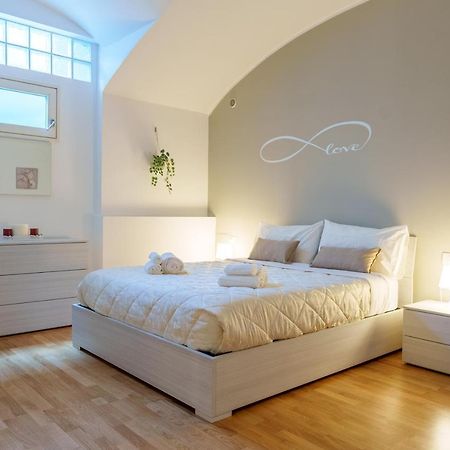 Centro Storico Duomo A 5 Minuti Love Suite Wifi Netflix 밀라노 외부 사진